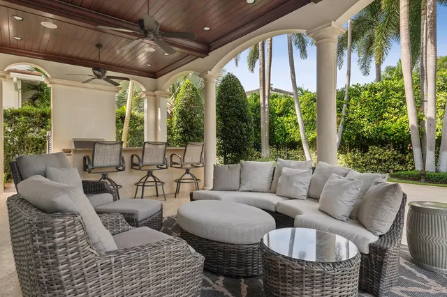 Royal Palm Yacht and Country Club Residence photo 39