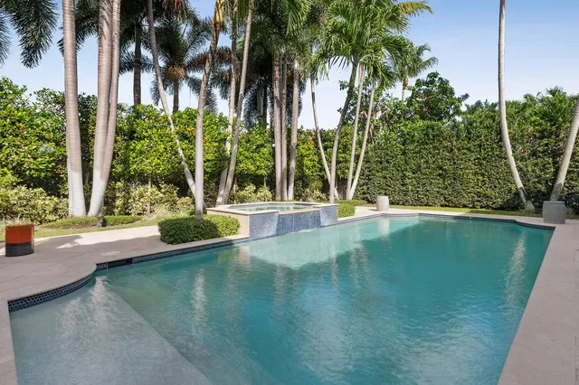 Royal Palm Yacht and Country Club Residence photo 42