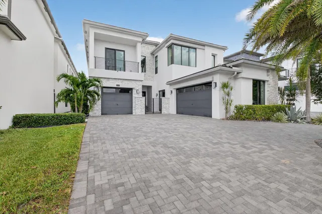 Boca Bridges Residence photo 5