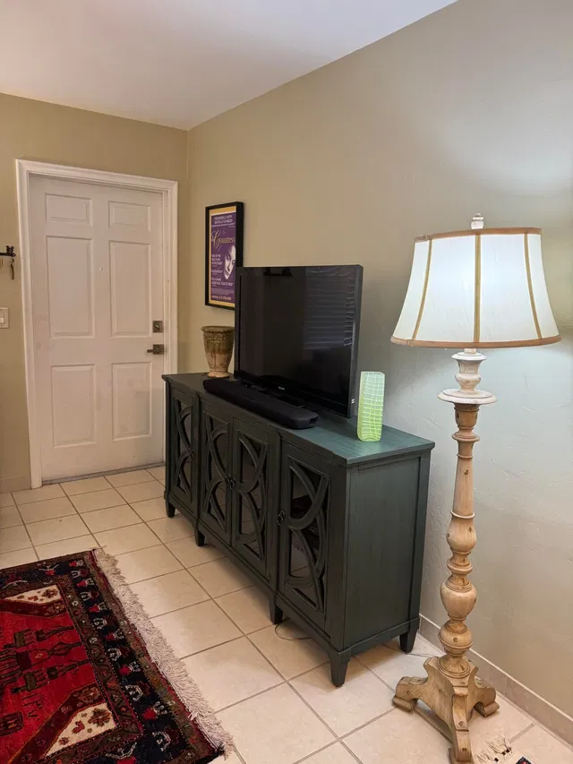 Unit 107 photo 2