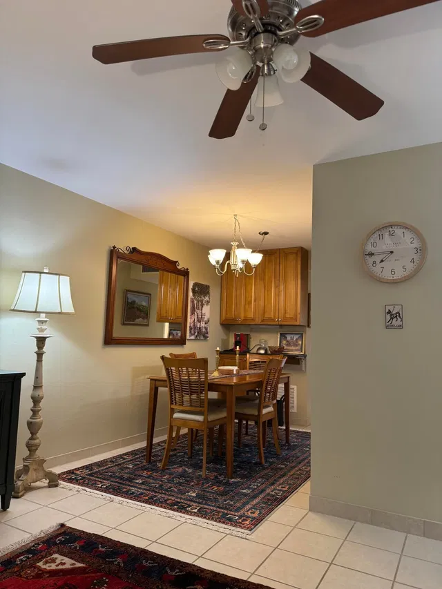 Unit 107 photo 8