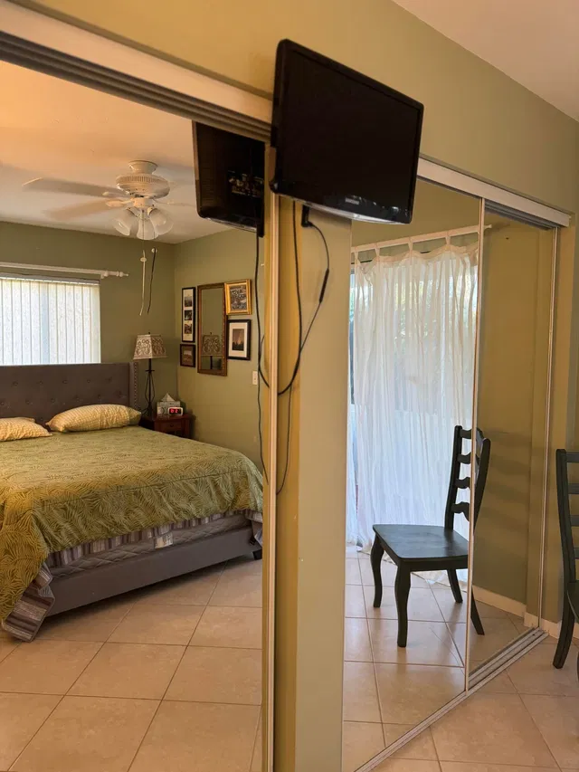 Unit 107 photo 15