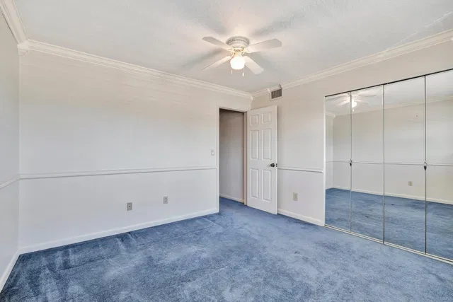 Unit 211 photo 20