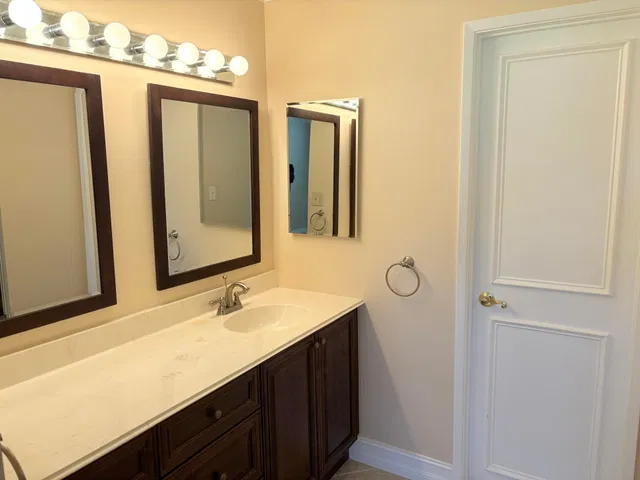 Eastpointe Country Club Unit 104 photo 6