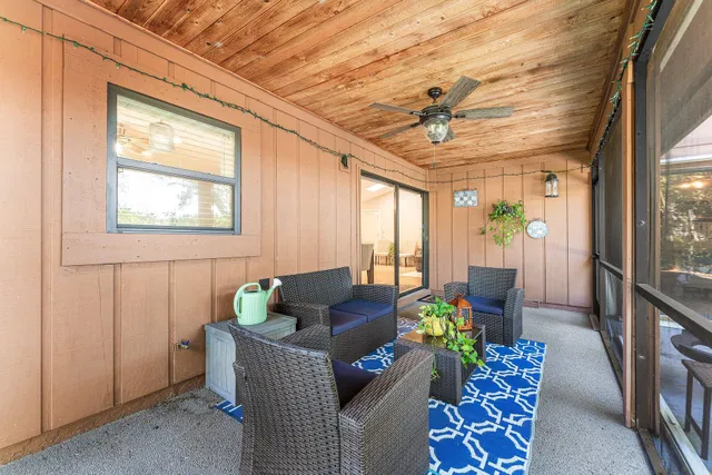 Eastpointe Country Club Residence photo 20