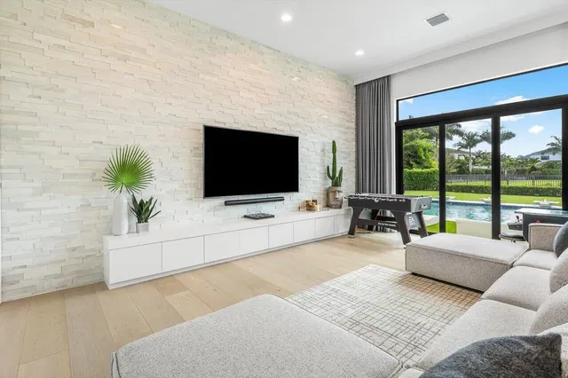 Boca Bridges Residence photo 25