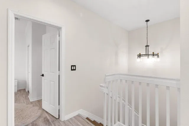  Residence photo 16