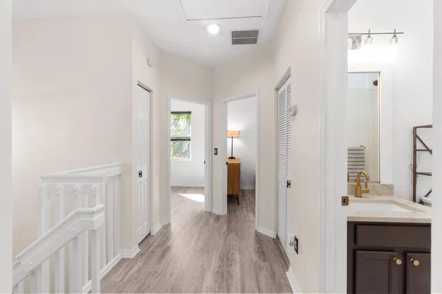  Residence photo 23