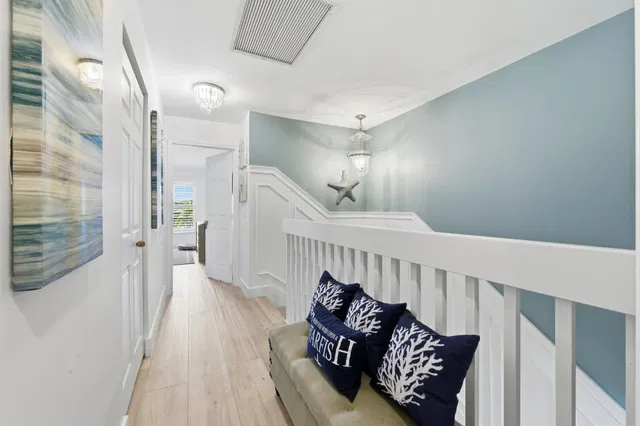 Unit 38 photo 24