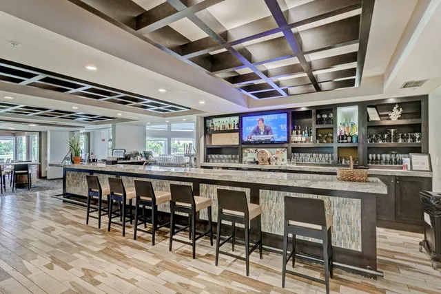 Eastpointe Country Club Residence photo 40