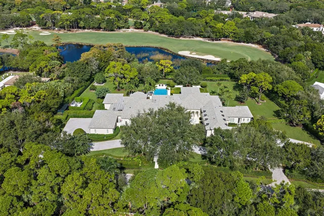 Bear's Club Residence photo 9