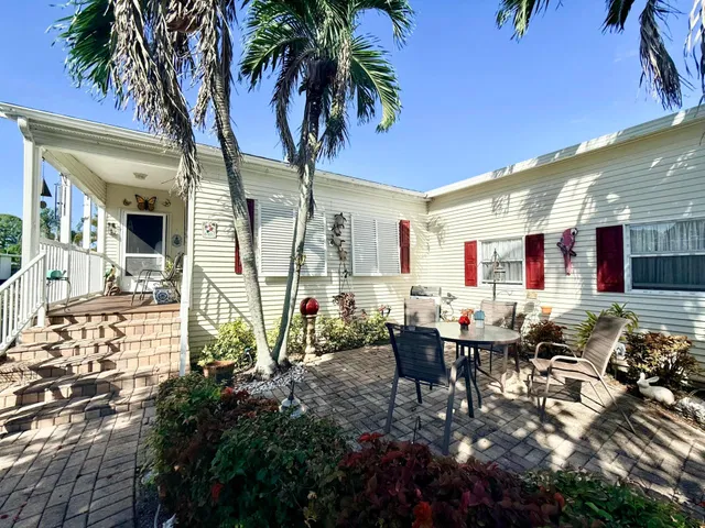 Residence photo 3