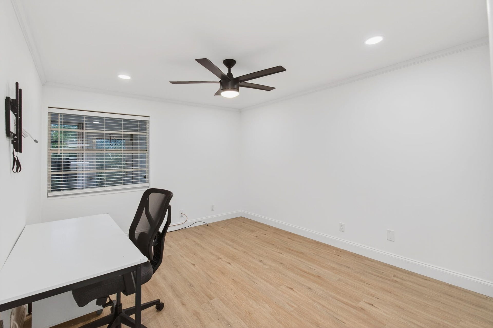  Residence photo 30