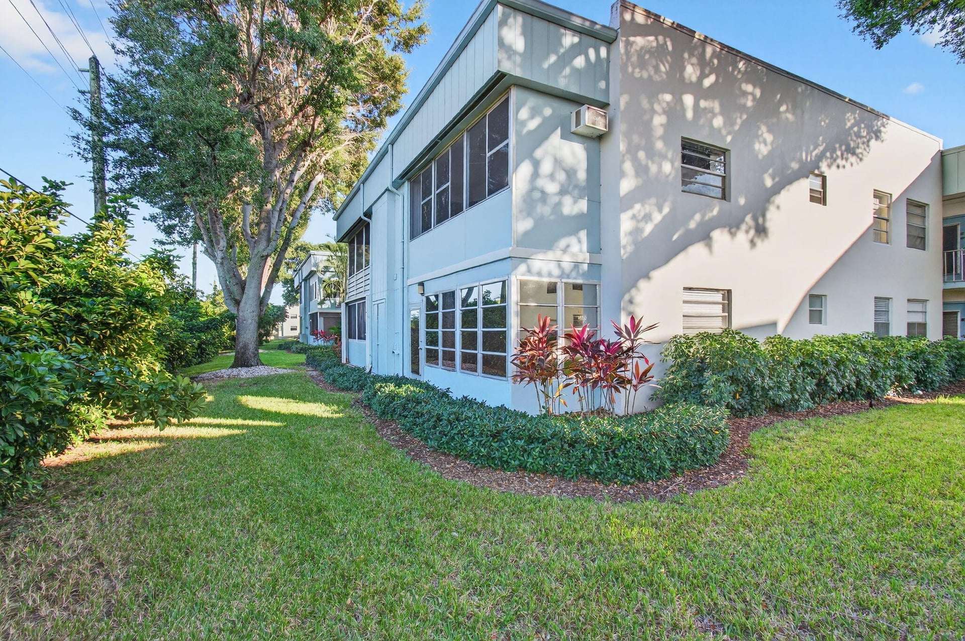  Residence photo 42