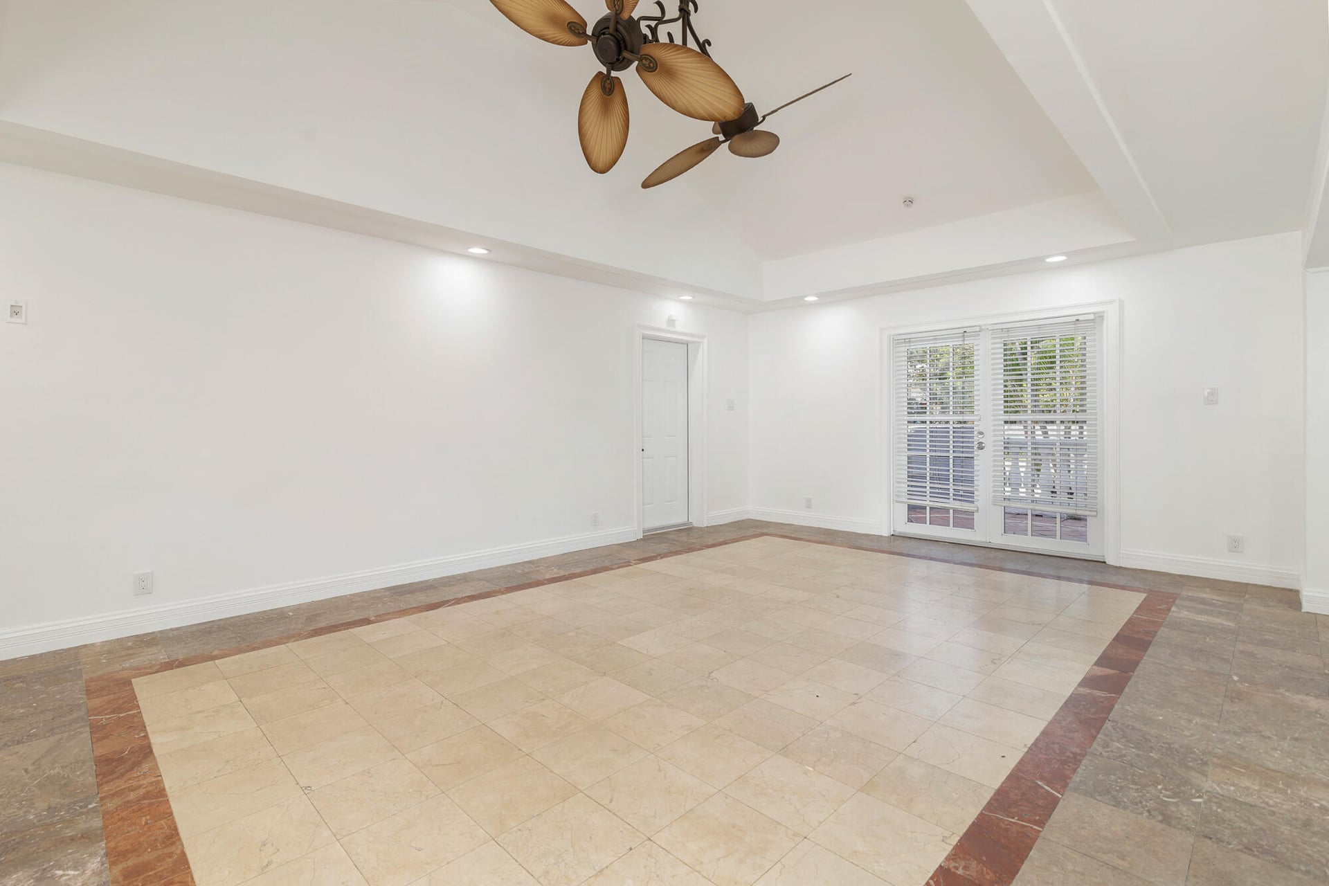 West Palm Beach Residence photo 12