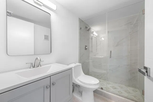 Unit 43 photo 15