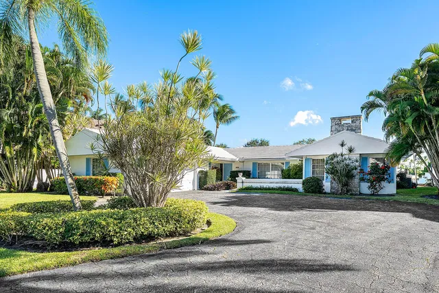 Royal Palm Yacht and Country Club Residence photo 3