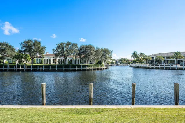 Royal Palm Yacht and Country Club Residence photo 5
