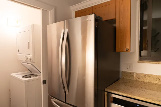 Unit 101 photo 29