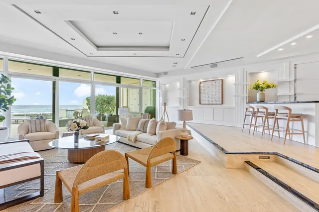 Sloan's Curve Palm Beach Residence photo 11