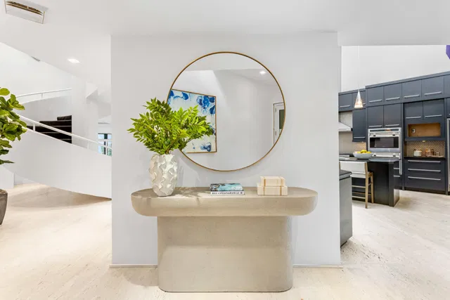 Sloan's Curve Palm Beach Residence photo 13