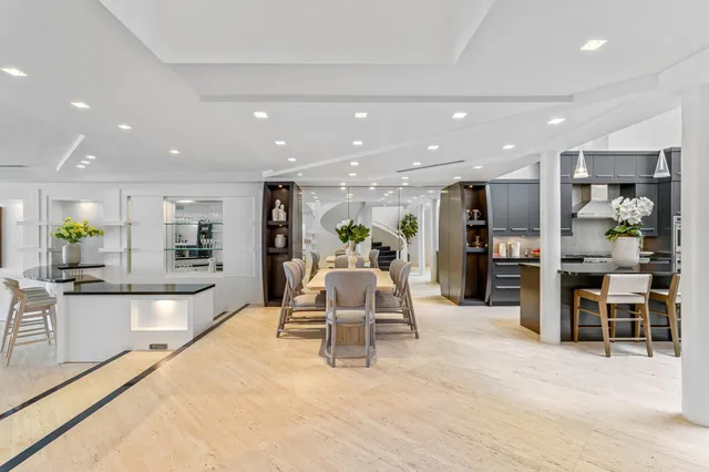 Sloan's Curve Palm Beach Residence photo 17