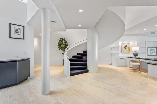 Sloan's Curve Palm Beach Residence photo 18
