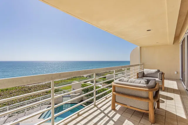 Sloan's Curve Palm Beach Residence photo 22
