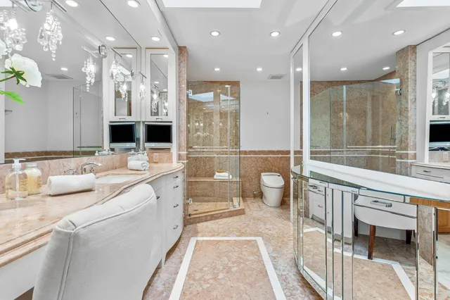 Sloan's Curve Palm Beach Residence photo 27