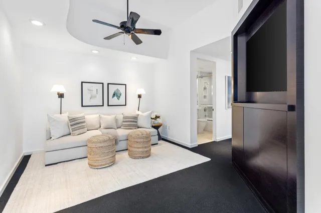 Sloan's Curve Palm Beach Residence photo 35