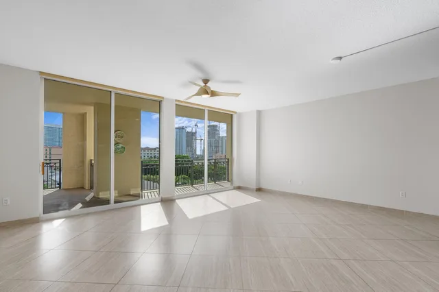 CityPlace South Tower Unit 601 photo 3
