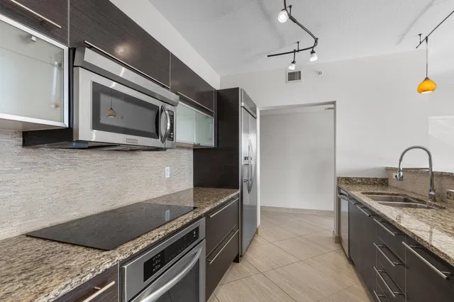 CityPlace South Tower Unit 601 photo 10