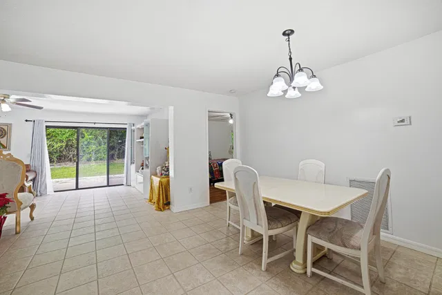 Residence photo 8