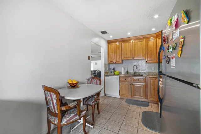 Residence photo 11