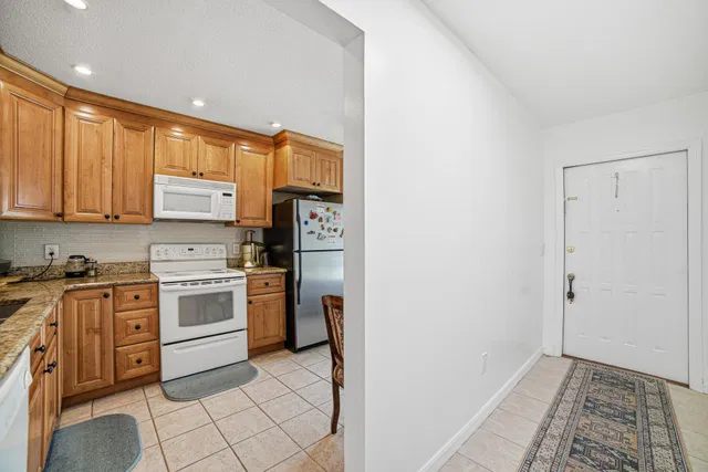 Residence photo 12
