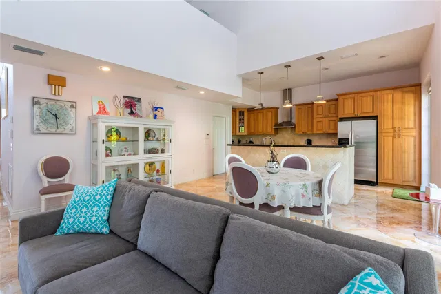 Residence photo 9