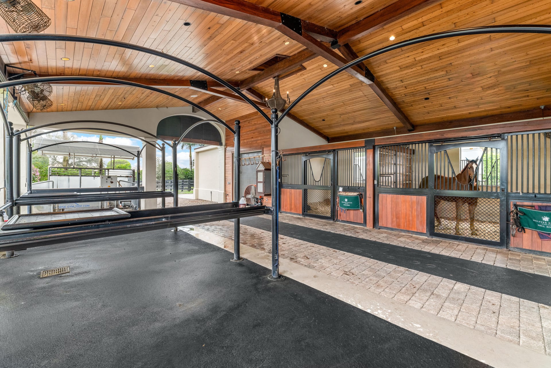 Saddle Trail Park Residence photo 82