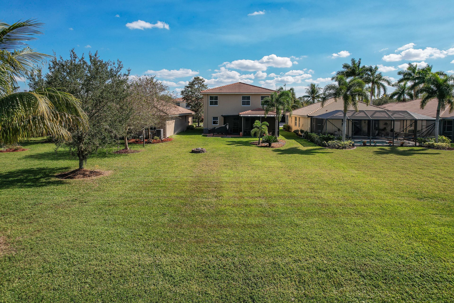 Residence photo 52