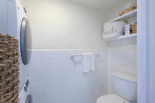 Unit 511 photo 14