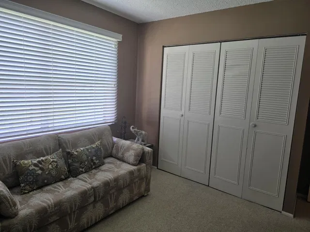  Residence photo 12