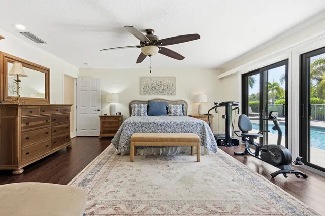 Residence photo 19