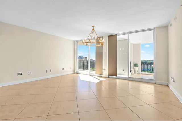 CityPlace South Tower Unit 623 photo 4