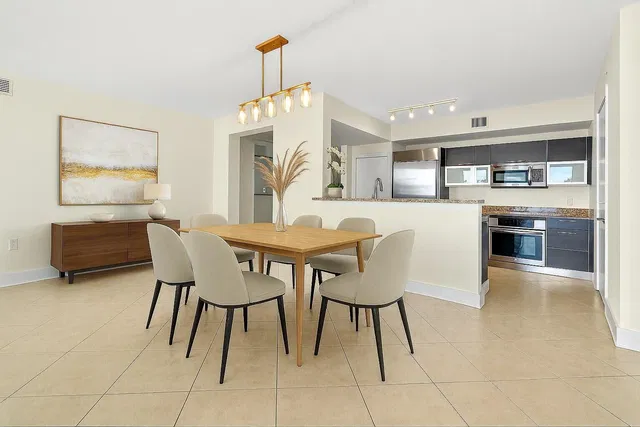 CityPlace South Tower Unit 623 photo 9