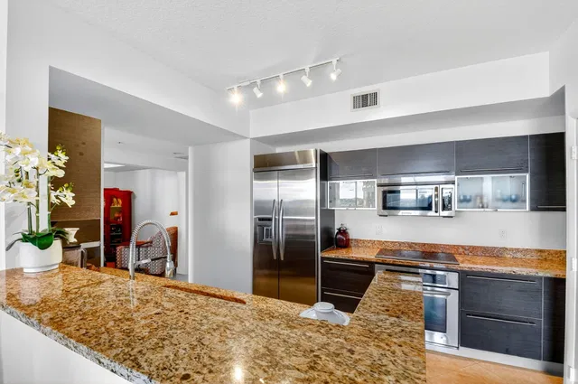 CityPlace South Tower Unit 623 photo 17