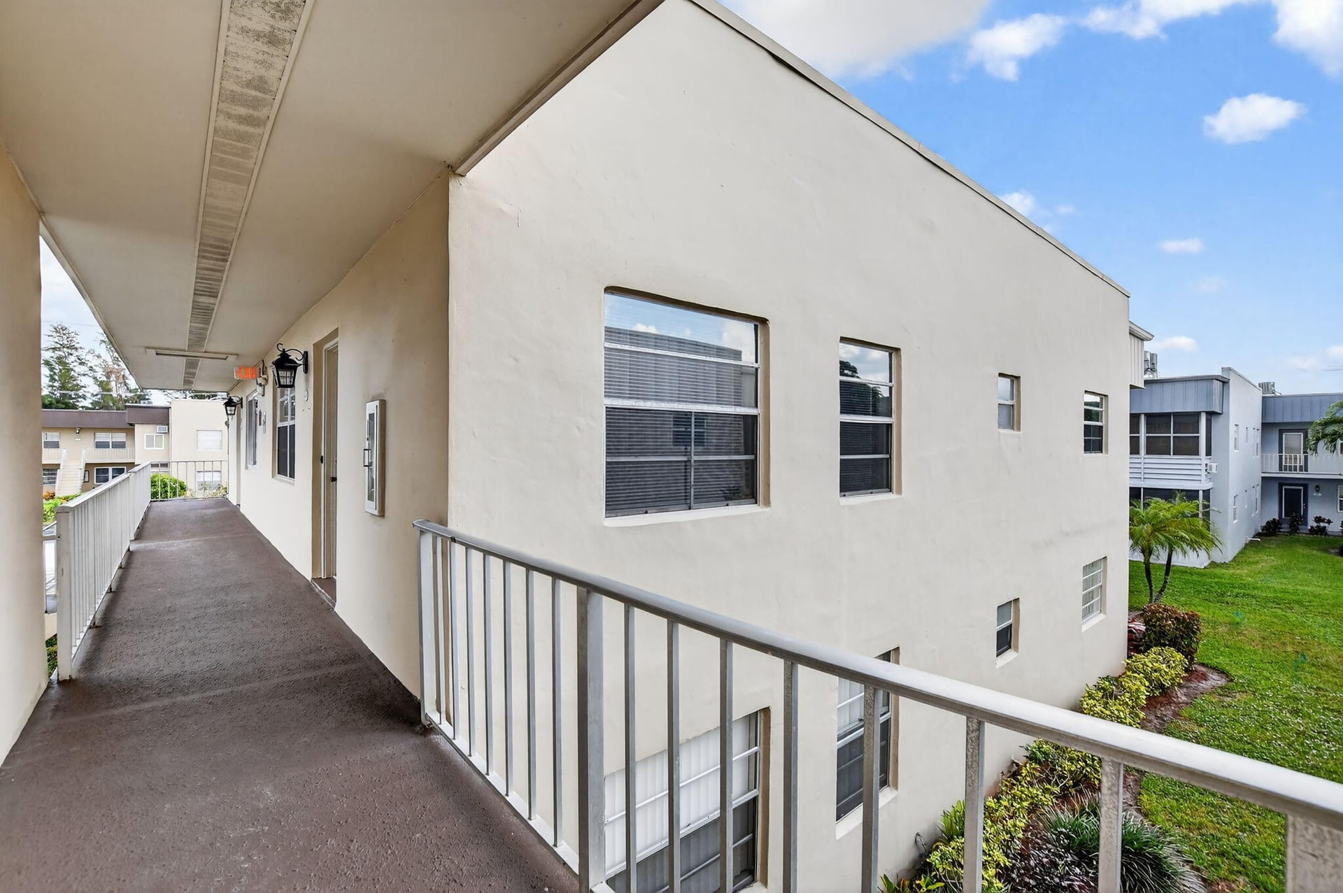 Residence photo 4