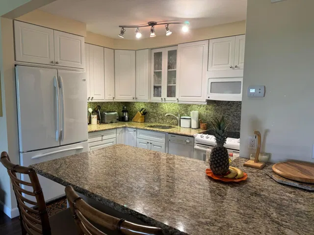 Singer Island Unit 105-106 photo 5