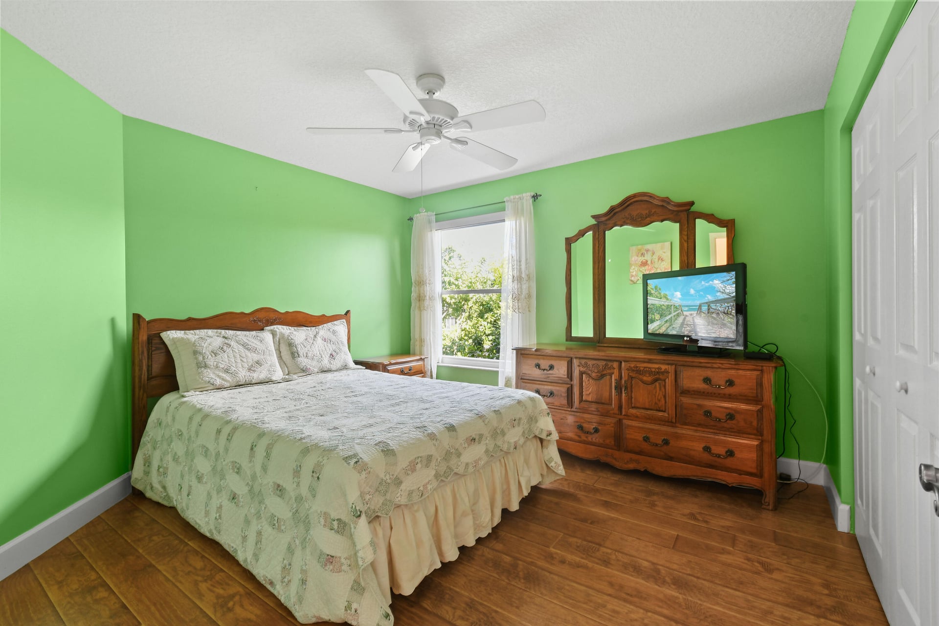 Residence photo 36