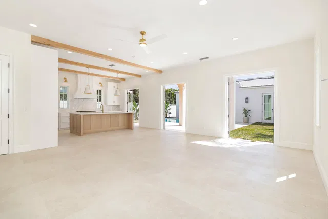 SoSo West Palm Beach Residence photo 9