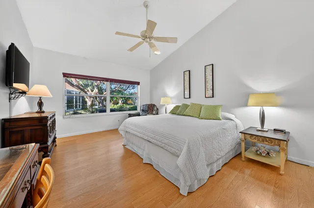 Residence photo 8