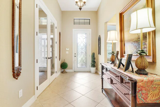 Residence photo 2